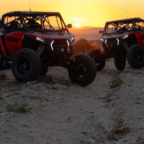 2 UTV&amp;#39;s RZR Pro R ou R$800.000,00 no PIX 💸